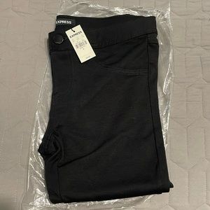 NWT Express Mid Rise Leggings